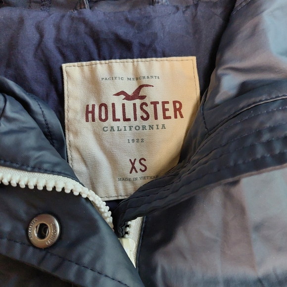Hollister Rain Jacket - Size XS - Picture 3 of 9